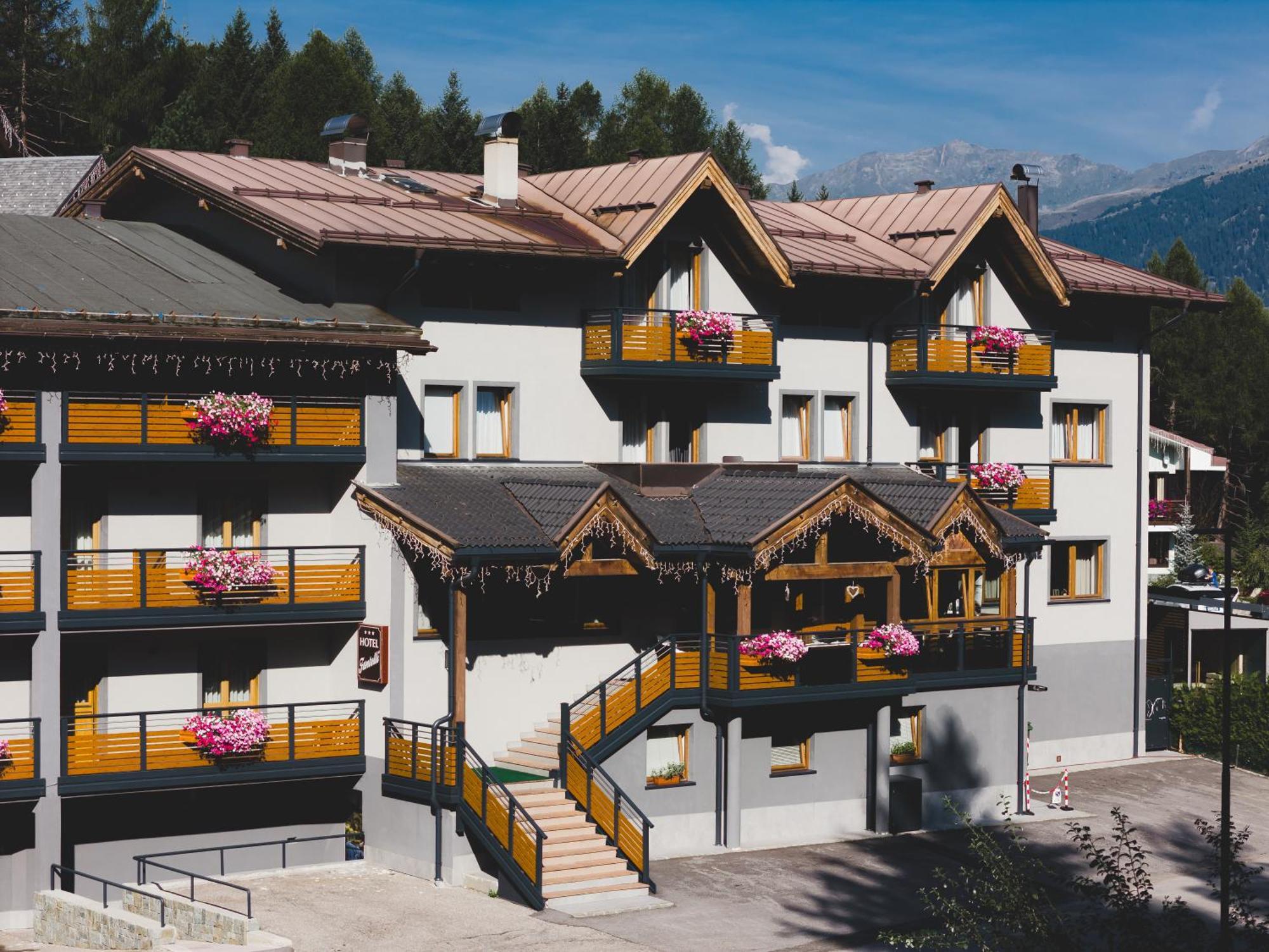Hotel Fantelli فولجاريدا المظهر الخارجي الصورة